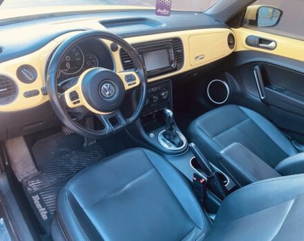 Жовтий Фольксваген Бітл, об'ємом двигуна 2.5 л та пробігом 146 тис. км за 11700 $, фото 7 на Automoto.ua