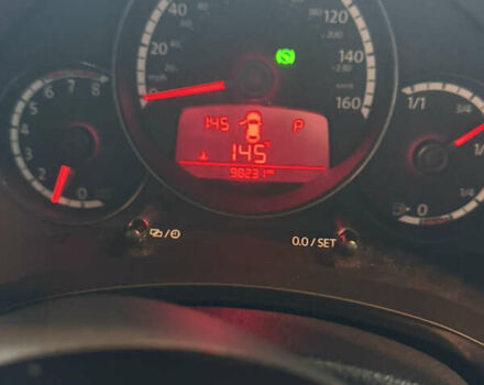 Желтый Фольксваген Битл, объемом двигателя 1.8 л и пробегом 157 тыс. км за 9900 $, фото 7 на Automoto.ua