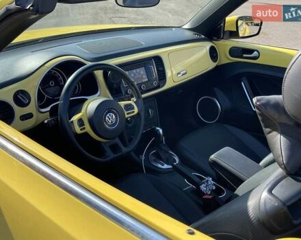 Желтый Фольксваген Битл, объемом двигателя 2.5 л и пробегом 120 тыс. км за 10500 $, фото 10 на Automoto.ua