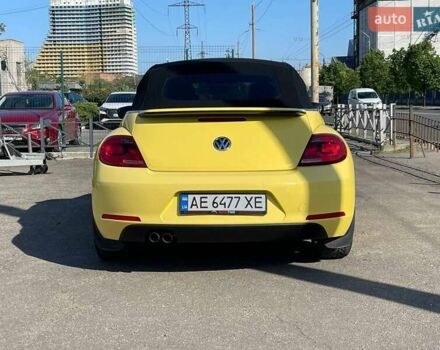 Желтый Фольксваген Битл, объемом двигателя 2.5 л и пробегом 120 тыс. км за 10500 $, фото 5 на Automoto.ua