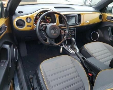 Желтый Фольксваген Битл, объемом двигателя 1.8 л и пробегом 16 тыс. км за 3100 $, фото 4 на Automoto.ua