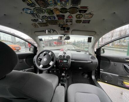 Желтый Фольксваген Битл, объемом двигателя 1.6 л и пробегом 283 тыс. км за 3100 $, фото 10 на Automoto.ua