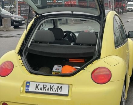 Желтый Фольксваген Битл, объемом двигателя 1.6 л и пробегом 283 тыс. км за 3100 $, фото 2 на Automoto.ua