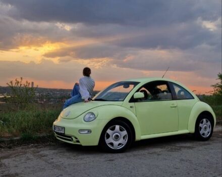 Желтый Фольксваген Битл, объемом двигателя 2 л и пробегом 197 тыс. км за 4000 $, фото 1 на Automoto.ua