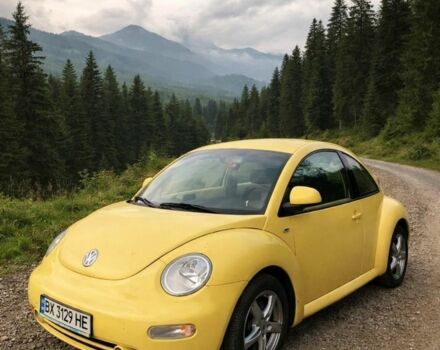 Желтый Фольксваген Битл, объемом двигателя 1.9 л и пробегом 210 тыс. км за 4000 $, фото 1 на Automoto.ua