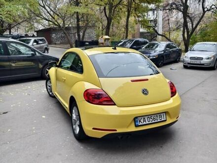 Фольксваген Бітл 2013 у Києві на Automoto.ua Жовтий Фольксваген Бітл, об'ємом двигуна 2.48 л та пробігом 136 тис. км за 10500 $, фото 1 на Automoto.ua