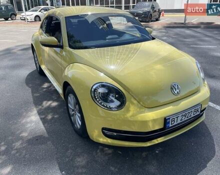 Жовтий Фольксваген Бітл, об'ємом двигуна 1.4 л та пробігом 153 тис. км за 10950 $, фото 1 на Automoto.ua