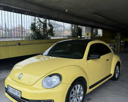 Желтый Фольксваген Битл, объемом двигателя 1.8 л и пробегом 157 тыс. км за 9900 $, фото 1 на Automoto.ua