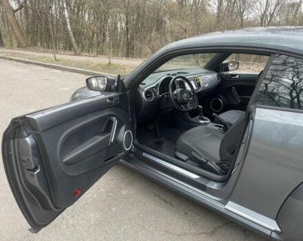 Серый Фольксваген Битл, объемом двигателя 2.5 л и пробегом 140 тыс. км за 8500 $, фото 6 на Automoto.ua