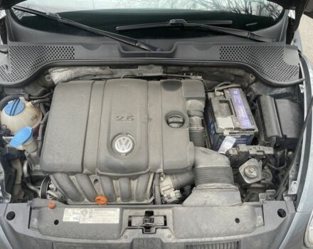 Серый Фольксваген Битл, объемом двигателя 2.5 л и пробегом 140 тыс. км за 8500 $, фото 10 на Automoto.ua