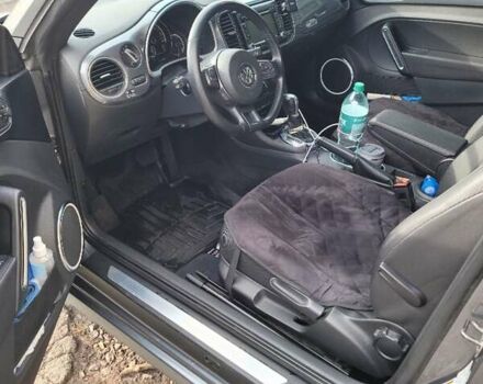 Серый Фольксваген Битл, объемом двигателя 2 л и пробегом 132 тыс. км за 11000 $, фото 13 на Automoto.ua