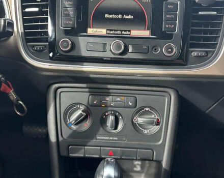 Серый Фольксваген Битл, объемом двигателя 2.48 л и пробегом 187 тыс. км за 10800 $, фото 12 на Automoto.ua