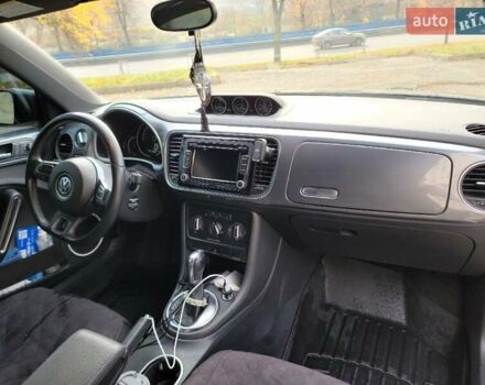 Серый Фольксваген Битл, объемом двигателя 2 л и пробегом 132 тыс. км за 11000 $, фото 3 на Automoto.ua