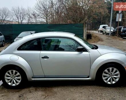 Серый Фольксваген Битл, объемом двигателя 2.5 л и пробегом 173 тыс. км за 8500 $, фото 4 на Automoto.ua
