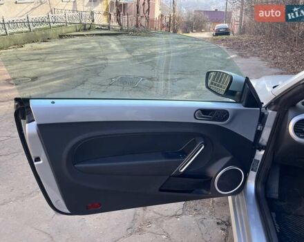 Серый Фольксваген Битл, объемом двигателя 2.5 л и пробегом 118 тыс. км за 10600 $, фото 8 на Automoto.ua