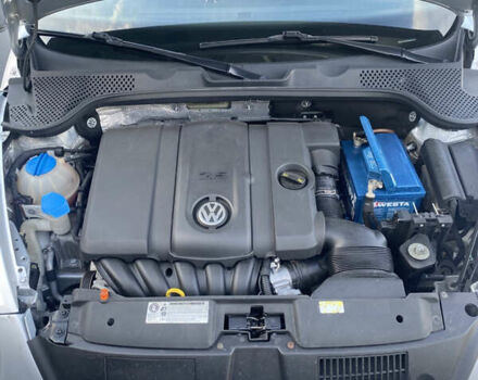 Сірий Фольксваген Бітл, об'ємом двигуна 2.5 л та пробігом 160 тис. км за 9500 $, фото 16 на Automoto.ua