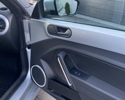 Сірий Фольксваген Бітл, об'ємом двигуна 2.5 л та пробігом 160 тис. км за 9500 $, фото 6 на Automoto.ua