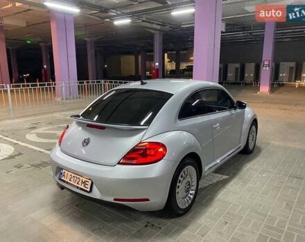 Серый Фольксваген Битл, объемом двигателя 1.8 л и пробегом 75 тыс. км за 12000 $, фото 5 на Automoto.ua