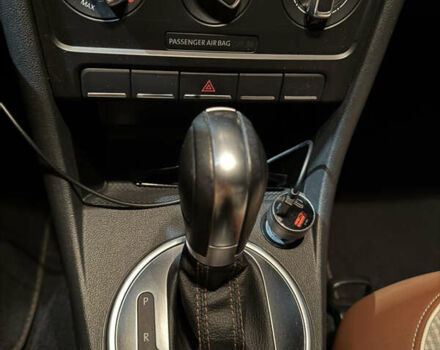 Сірий Фольксваген Бітл, об'ємом двигуна 1.8 л та пробігом 59 тис. км за 13400 $, фото 18 на Automoto.ua