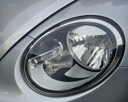 Серый Фольксваген Битл, объемом двигателя 1.97 л и пробегом 100 тыс. км за 11700 $, фото 3 на Automoto.ua