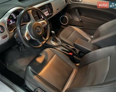 Серый Фольксваген Битл, объемом двигателя 1.8 л и пробегом 75 тыс. км за 12000 $, фото 9 на Automoto.ua