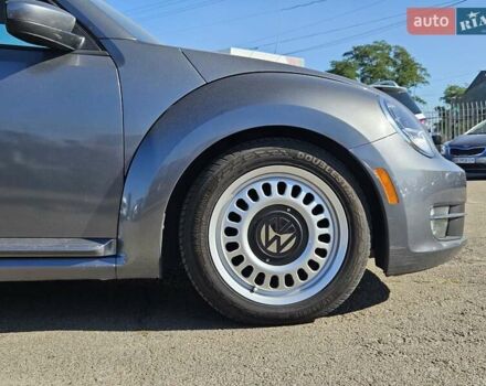 Сірий Фольксваген Бітл, об'ємом двигуна 1.8 л та пробігом 249 тис. км за 8300 $, фото 3 на Automoto.ua