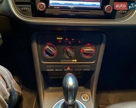 Серый Фольксваген Битл, объемом двигателя 1.8 л и пробегом 75 тыс. км за 12000 $, фото 10 на Automoto.ua