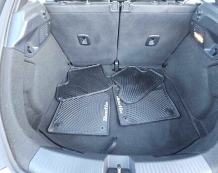 Сірий Фольксваген Бітл, об'ємом двигуна 2 л та пробігом 136 тис. км за 1200 $, фото 6 на Automoto.ua