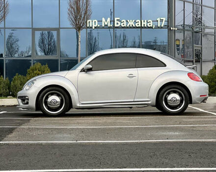 Серый Фольксваген Битл, объемом двигателя 1.8 л и пробегом 59 тыс. км за 13699 $, фото 15 на Automoto.ua