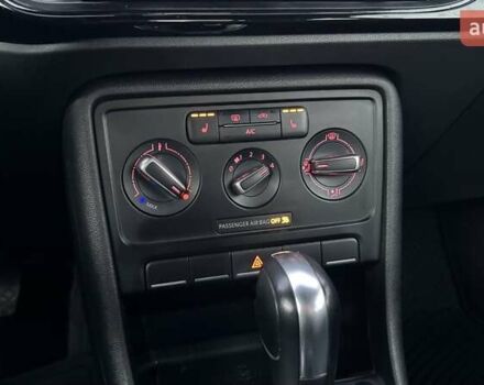 Сірий Фольксваген Бітл, об'ємом двигуна 1.8 л та пробігом 82 тис. км за 12499 $, фото 30 на Automoto.ua