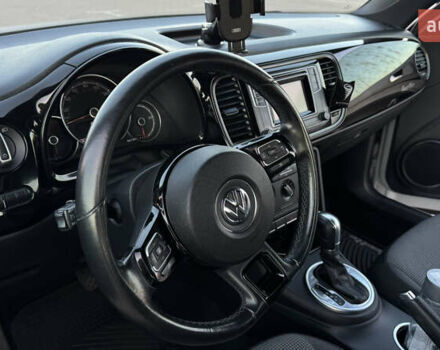 Сірий Фольксваген Бітл, об'ємом двигуна 1.8 л та пробігом 174 тис. км за 13000 $, фото 2 на Automoto.ua