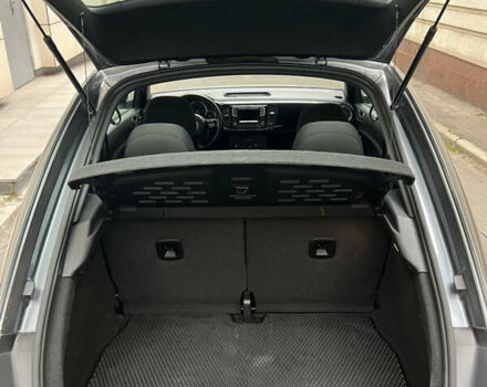 Серый Фольксваген Битл, объемом двигателя 1.98 л и пробегом 93 тыс. км за 14500 $, фото 10 на Automoto.ua