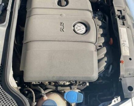 Серый Фольксваген Битл, объемом двигателя 2.5 л и пробегом 151 тыс. км за 11000 $, фото 6 на Automoto.ua