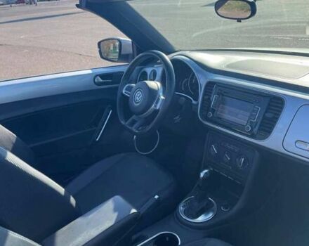 Серый Фольксваген Битл, объемом двигателя 2.5 л и пробегом 151 тыс. км за 11000 $, фото 4 на Automoto.ua