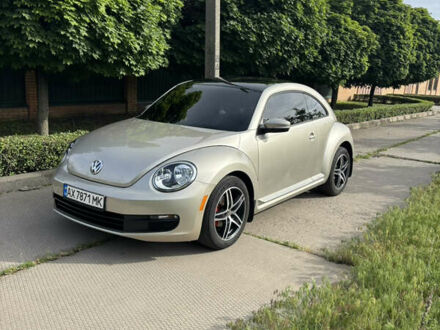 Фольксваген Бітл 2012 у Харкові на Automoto.ua Сірий Фольксваген Бітл, об'ємом двигуна 2.48 л та пробігом 187 тис. км за 10750 $, фото 1 на Automoto.ua