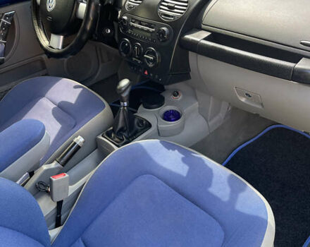 Синий Фольксваген Битл, объемом двигателя 2 л и пробегом 190 тыс. км за 4900 $, фото 15 на Automoto.ua