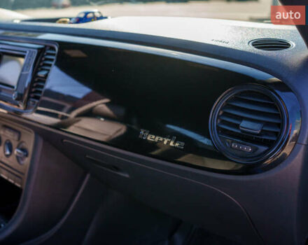 Синий Фольксваген Битл, объемом двигателя 1.8 л и пробегом 160 тыс. км за 12000 $, фото 24 на Automoto.ua