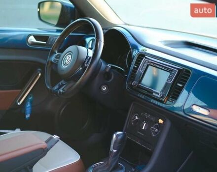 Синій Фольксваген Бітл, об'ємом двигуна 1.8 л та пробігом 46 тис. км за 16000 $, фото 19 на Automoto.ua