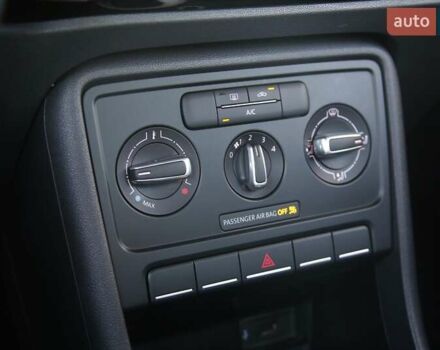 Синий Фольксваген Битл, объемом двигателя 2 л и пробегом 62 тыс. км за 14999 $, фото 17 на Automoto.ua