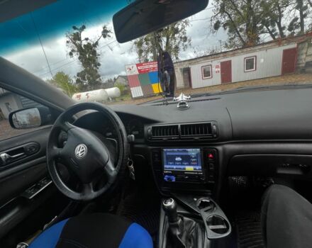 Зеленый Фольксваген Битл, объемом двигателя 1.6 л и пробегом 242 тыс. км за 2700 $, фото 1 на Automoto.ua