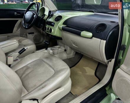 Зелений Фольксваген Бітл, об'ємом двигуна 2 л та пробігом 180 тис. км за 3990 $, фото 23 на Automoto.ua