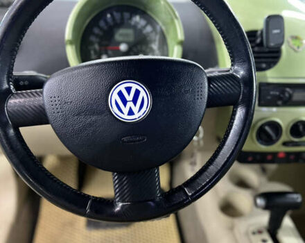 Зелений Фольксваген Бітл, об'ємом двигуна 2 л та пробігом 180 тис. км за 3990 $, фото 19 на Automoto.ua