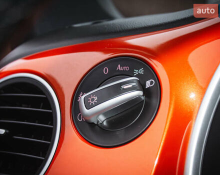 Оранжевый Фольксваген Битл, объемом двигателя 1.8 л и пробегом 60 тыс. км за 13800 $, фото 28 на Automoto.ua