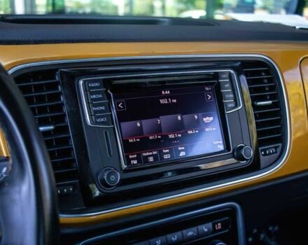 Оранжевый Фольксваген Битл, объемом двигателя 2 л и пробегом 34 тыс. км за 11000 $, фото 6 на Automoto.ua