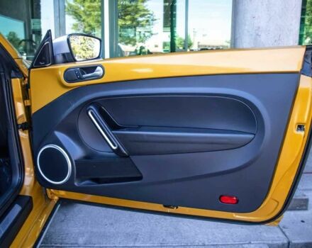 Оранжевый Фольксваген Битл, объемом двигателя 2 л и пробегом 34 тыс. км за 11000 $, фото 9 на Automoto.ua