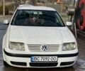 Белый Фольксваген Бора, объемом двигателя 1.9 л и пробегом 450 тыс. км за 3400 $, фото 1 на Automoto.ua