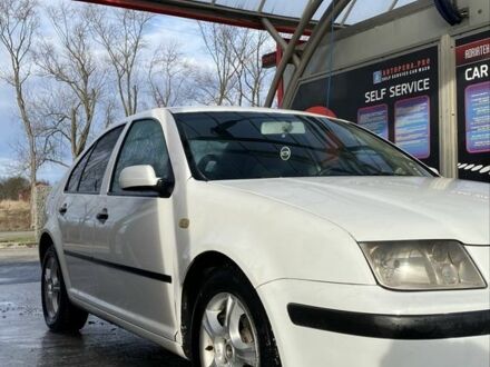 Білий Фольксваген Бора, об'ємом двигуна 1.9 л та пробігом 450 тис. км за 3400 $, фото 1 на Automoto.ua