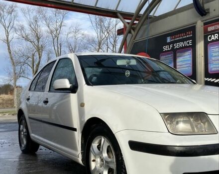 Белый Фольксваген Бора, объемом двигателя 1.9 л и пробегом 450 тыс. км за 3400 $, фото 1 на Automoto.ua