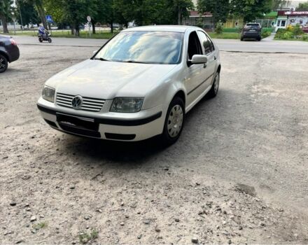 Фольксваген Бора 2001 у Яготине на Automoto.ua Білий Фольксваген Бора, об'ємом двигуна 1.4 л та пробігом 200 тис. км за 2900 $, фото 1 на Automoto.ua