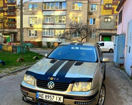 Фольксваген Бора 2002 в Каменское - Днепродзержинск на Automoto.ua Бежевый Фольксваген Бора, объемом двигателя 1.6 л и пробегом 290 тыс. км за 4000 $, фото 1 на Automoto.ua